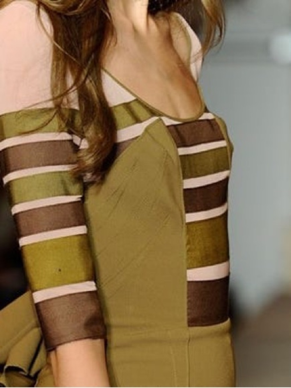 2010 Zac Posen Olive and Blush Striped Bodycon ish Dress size 6 - Picture 5 of 12